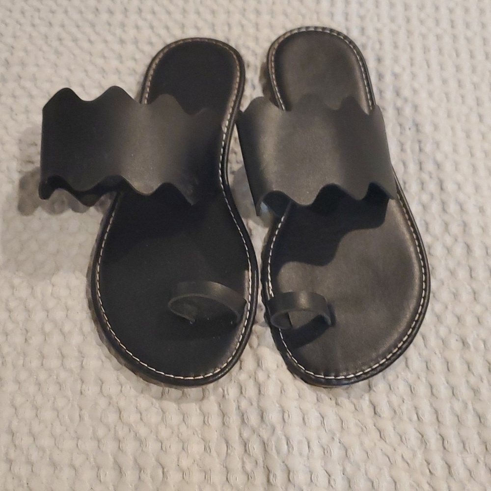Cute Flat Black Sandals Size 39 (8) (#20)
